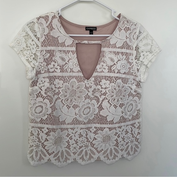 Express lace top size S. Beautiful lined lace top. - Picture 1 of 3